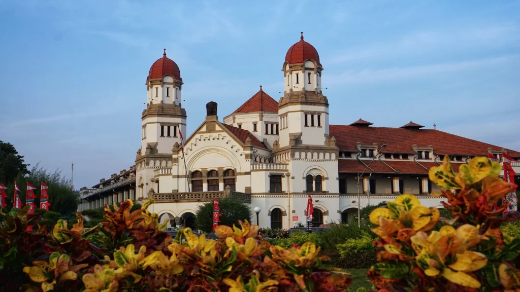 Travel Semarang Surabaya